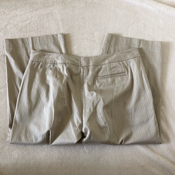 Izod Golf Striped Pattern Capri Stretch Pants - Picture 4 of 7